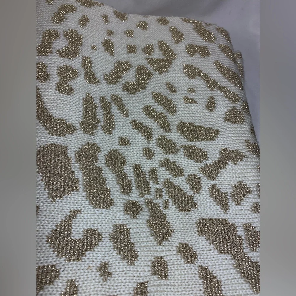 Calvin Klein Scarf pearl white with metallic gold
